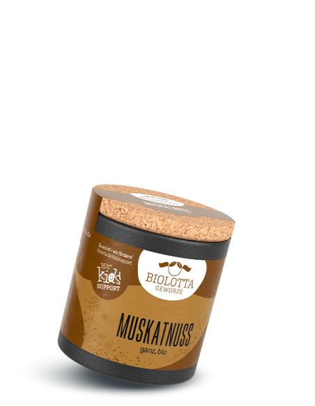 Runde, braune Gewürzdose mit Korkdeckel und schwarzem Bodenring. Auf dem Etikett steht „Muskatnuss ganz, bio“.