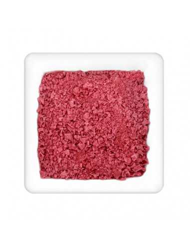 Quadratischer Teller mit groben, intensiv rosafarbenen Salzflocken