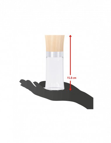 Eine Gewürzmühle mit Holzdeckel steht auf einer ausgestreckten Handfläche. Daneben ein Pfeil mit der Höhenangabe „15,8 cm“.