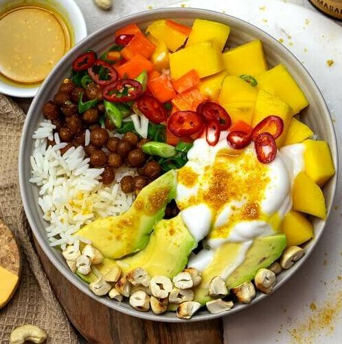 Reis Mango Bowl mit Kurkumasalz